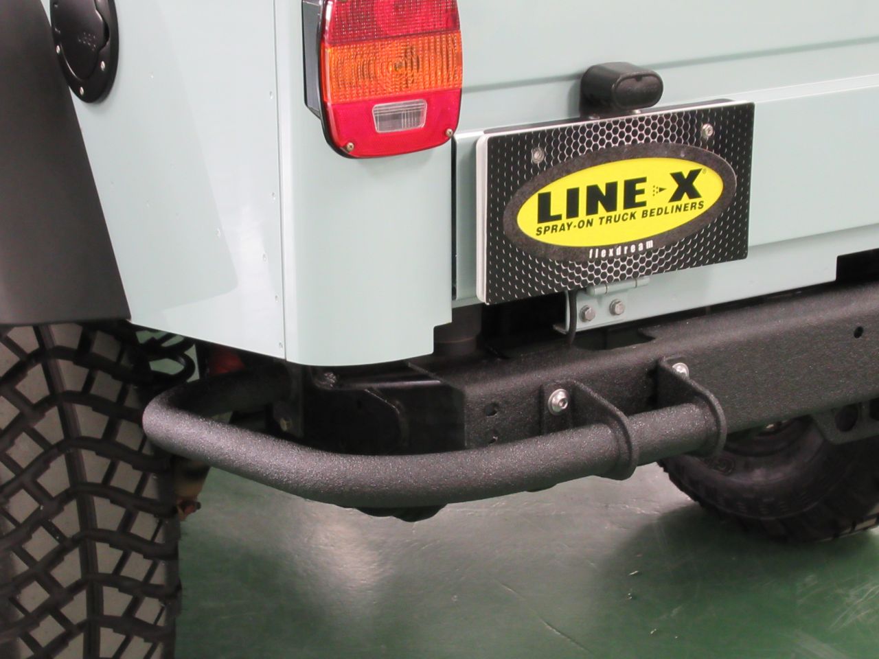 JEEP（ジープ） TJラングラー AEV ≪BRUTE≫ピックアップトラック LINE